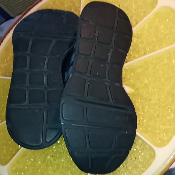 ADIDAS BLK ON BLK ORTHOLITE ATHLETIC SHOES-SIZE 5 - Picture 5 of 8